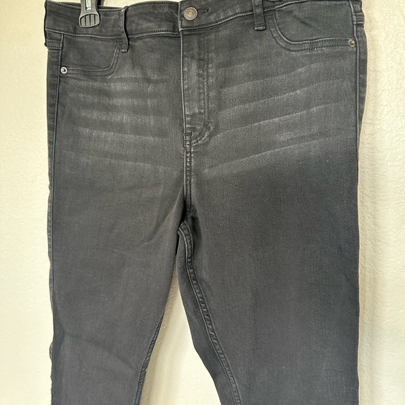 Abercrombie & Fitch High Rise Jean Legging - Picture 7 of 10